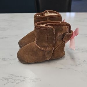 UGG Jessie Bow Brown Baby Booties with Pink Bow- Size 0/1
